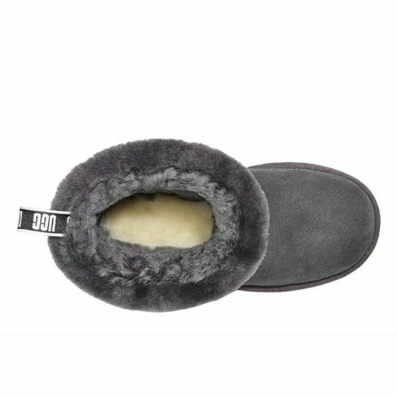 ** CLOSEOUT** FEW LEFT..New UGG Kid's Fluff Mini Quilted Boots - Picture 4 of 5